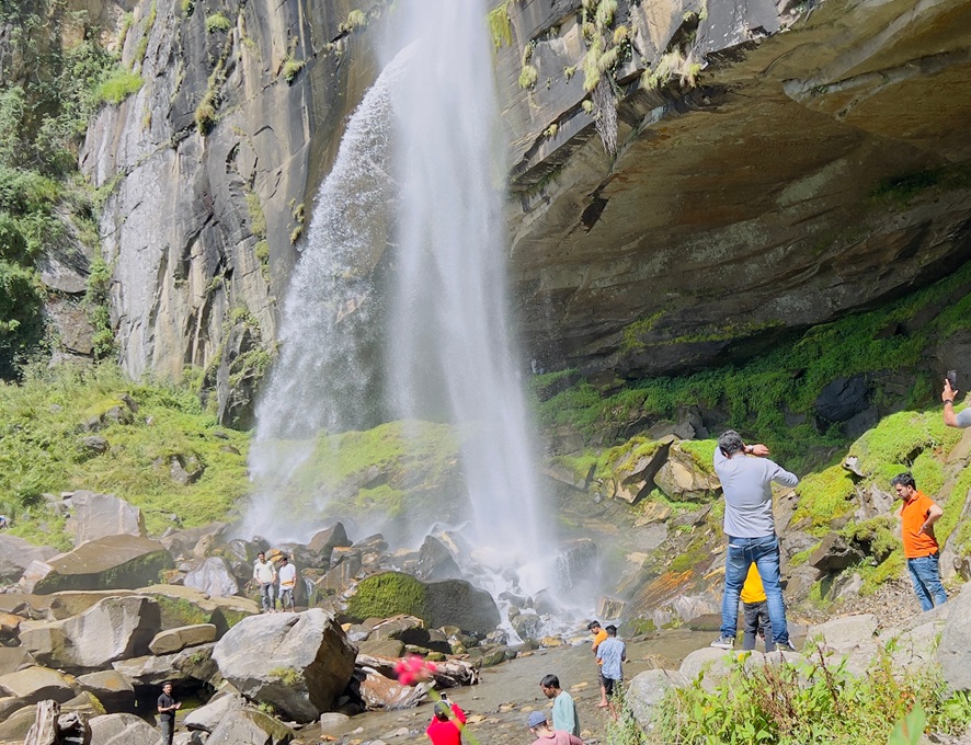 Waterfall representing Jogini Falls